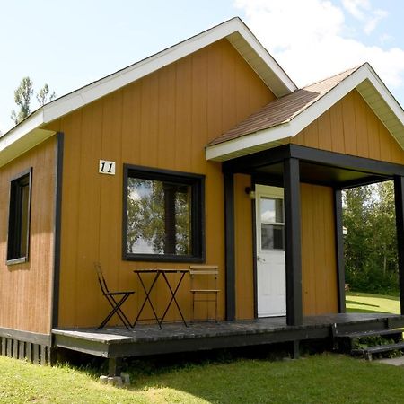 Chalets Du Lac Matapedia Val-Brillant Экстерьер фото